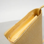 Louis Vuitton Shoulder Bag Epi Honfleur Vanilla — view 7