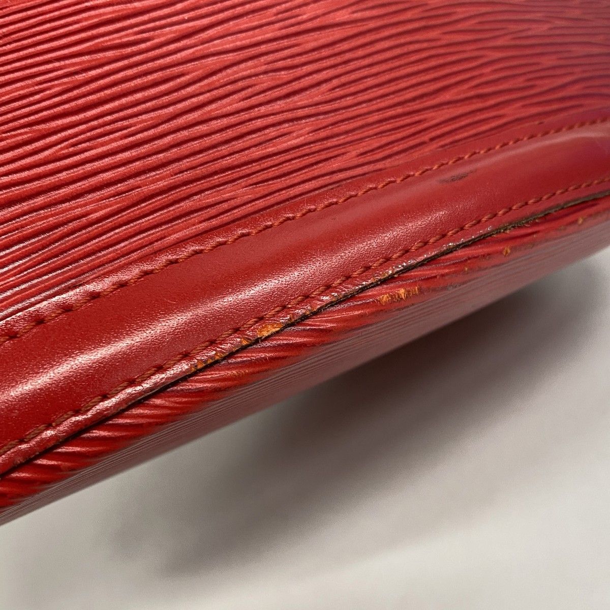 Louis Vuitton Shoulder Bag Epi Saint Jacques Shopping Castilian — view 7