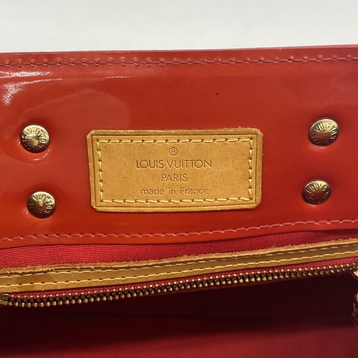 Louis Vuitton Handbag Vernis Reed PM Rouge — view 5
