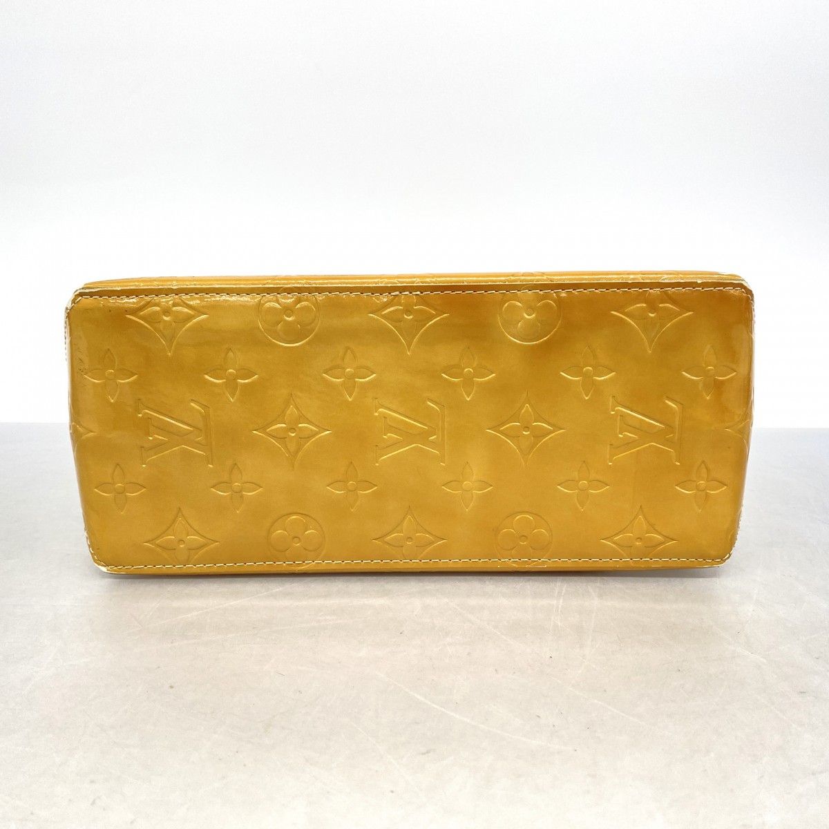 Louis Vuitton Handbag Vernis Reed PM Beige — view 3
