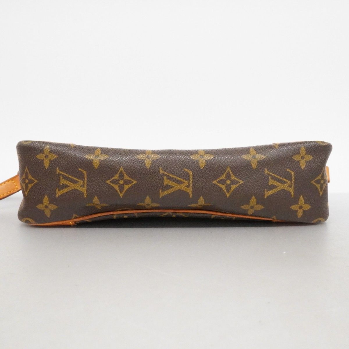 Louis Vuitton Shoulder Bag Monogram Trocadero 27 Brown — view 3