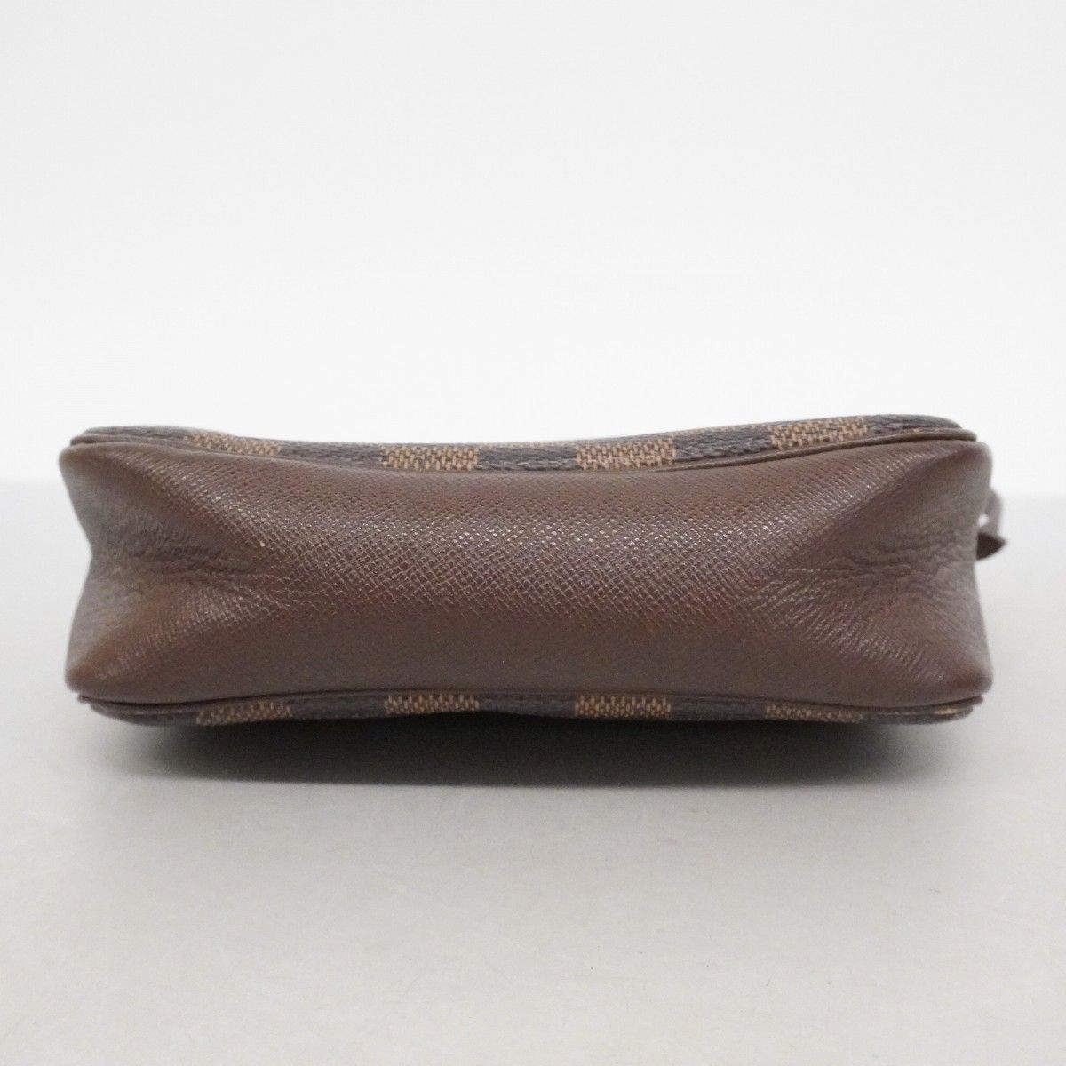 Louis Vuitton Pouch Damier Trousse Makeup Ebene — view 3
