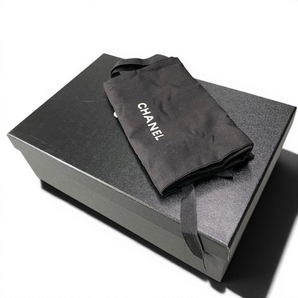 Chanel CC Logo Quilted Chain Leather Sandals 37.5 Sizes Black — view 9