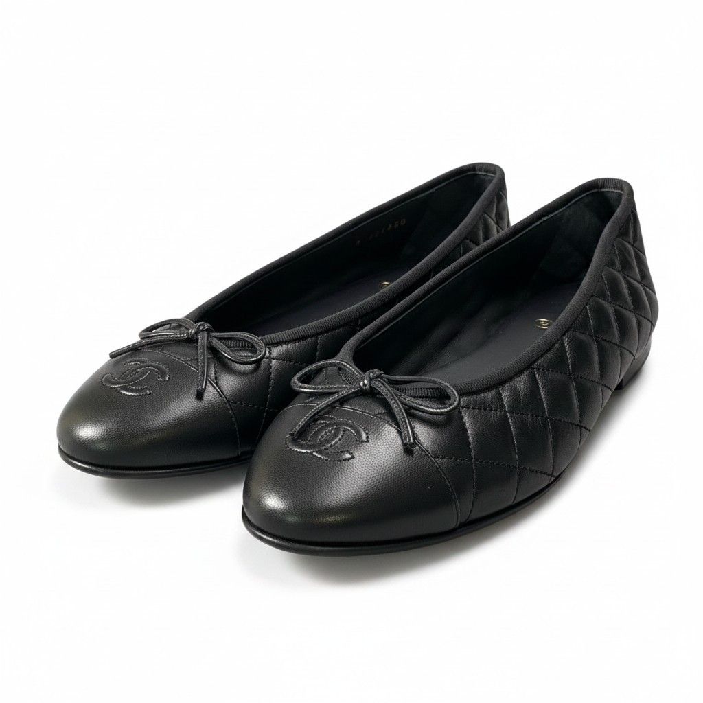 Chanel Ballerina Aged Calfskin Quilted CC Logo Leather Flat Shoes 41 Black