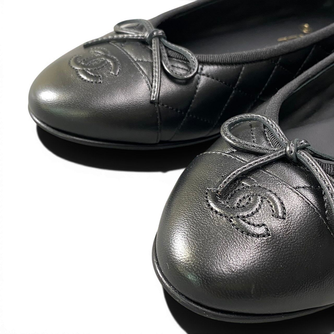 Chanel Ballerina Aged Calfskin Quilted CC Logo Leather Flat Shoes 41 Black — view 6