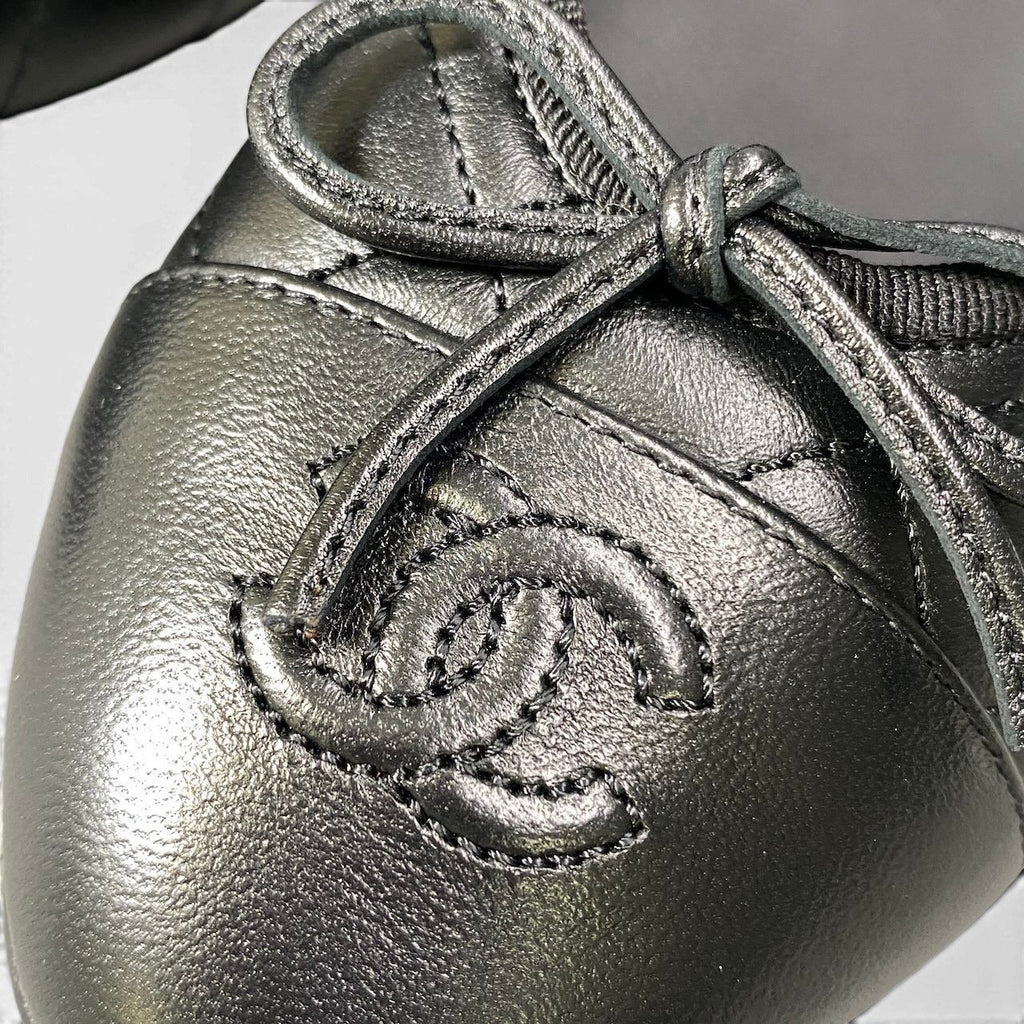Chanel Ballerina Aged Calfskin Quilted CC Logo Leather Flat Shoes 41 Black — view 7