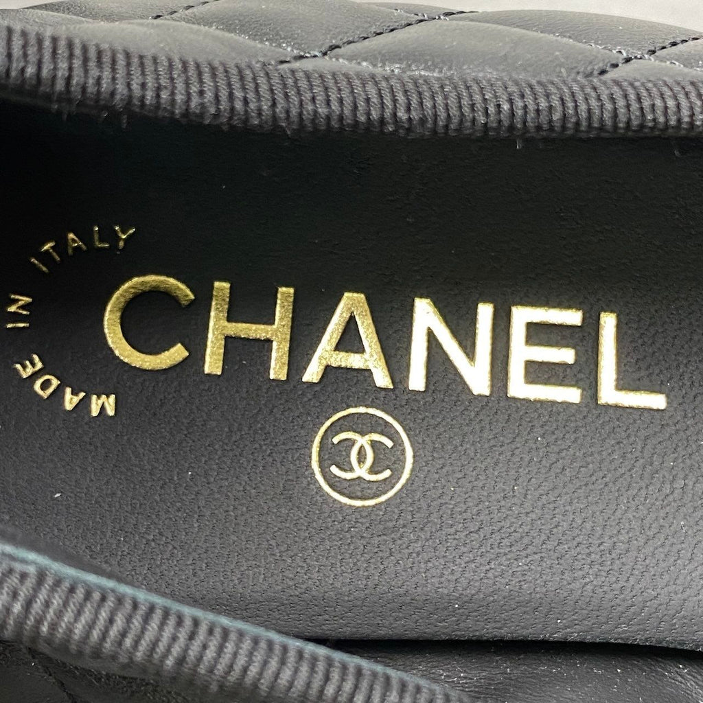 Chanel Ballerina Aged Calfskin Quilted CC Logo Leather Flat Shoes 41 Black — view 9