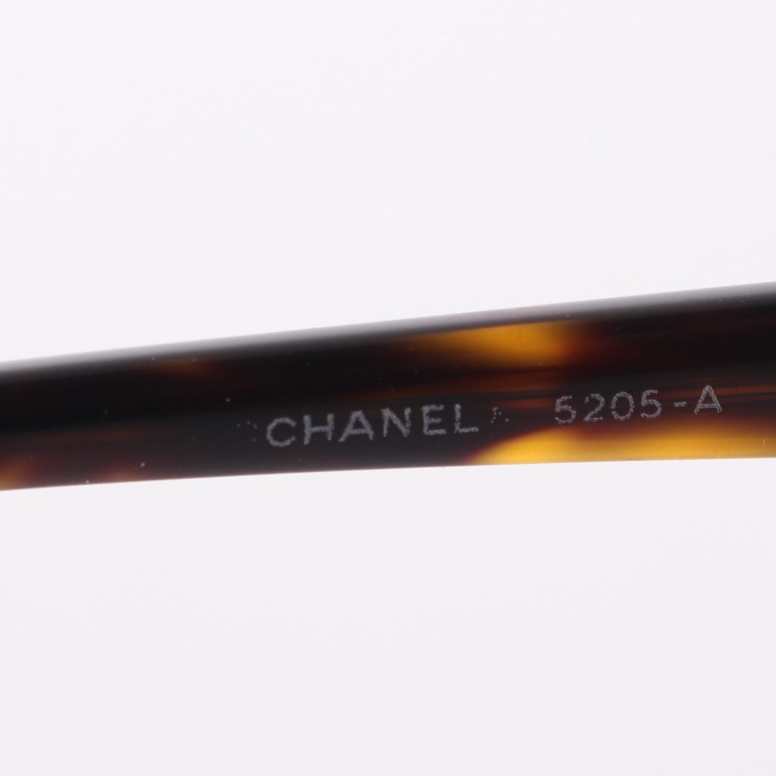 Chanel Sunglasses CC Logo Ribbon Gradient Lens Tortoiseshell Pattern Eyewear — view 4