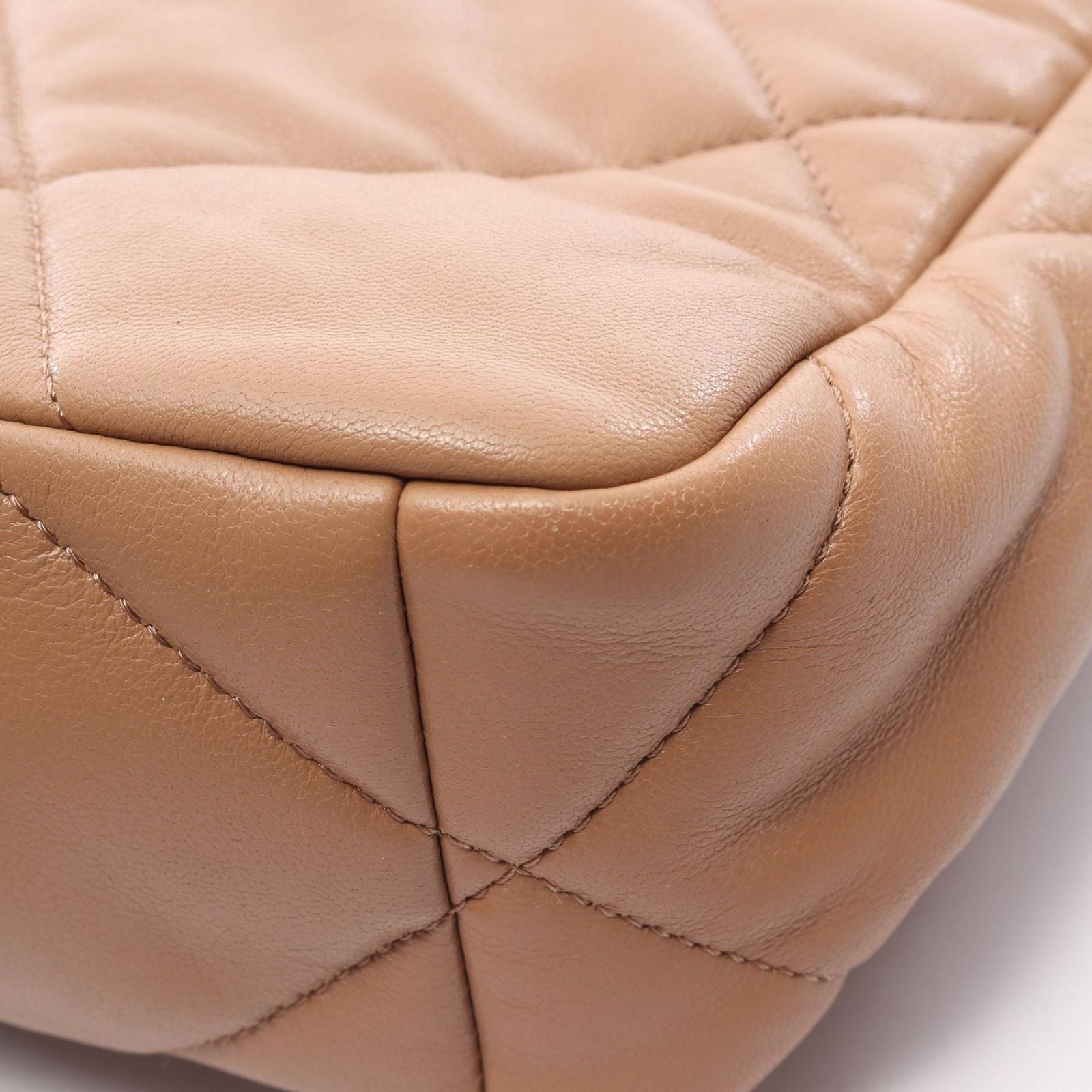 Chanel Shoulder Bag 19 Dizeneuf Quilted 2-Way Camel Lambskin 19 Chain — view 8