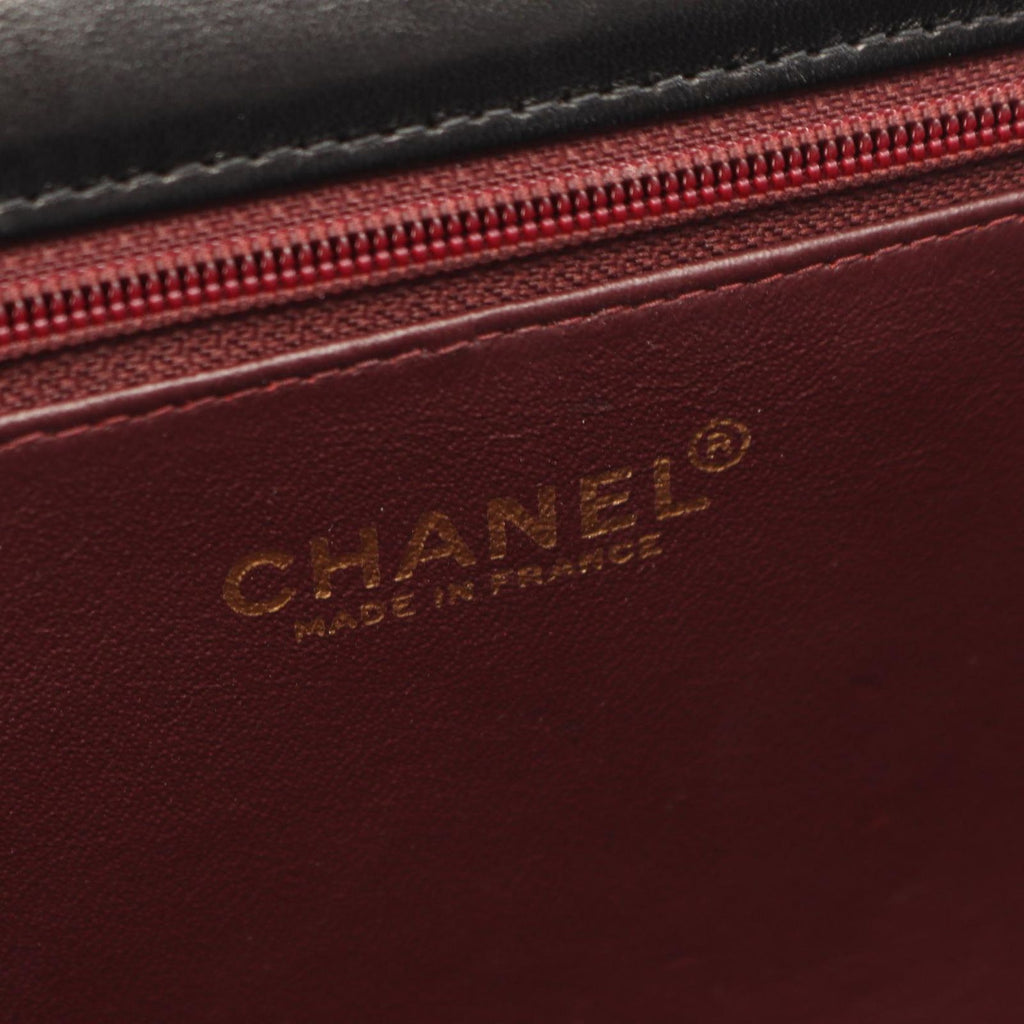 Chanel Shoulder Bag Quilted Single Flap Black Lambskin Chain — view 4