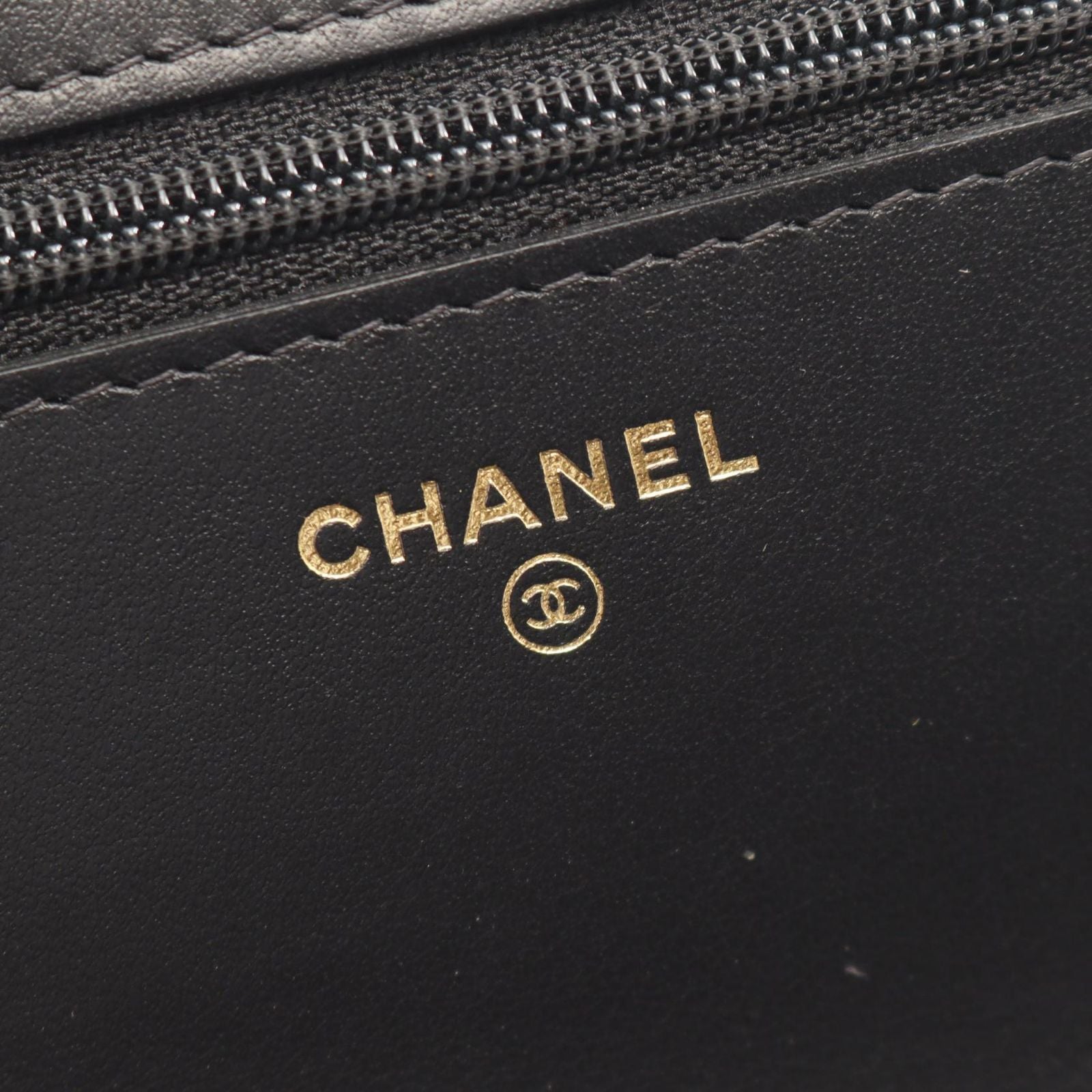 Chanel Shoulder Bag 2.55 Quilted Mini Black Calf Chain Wallet — view 4