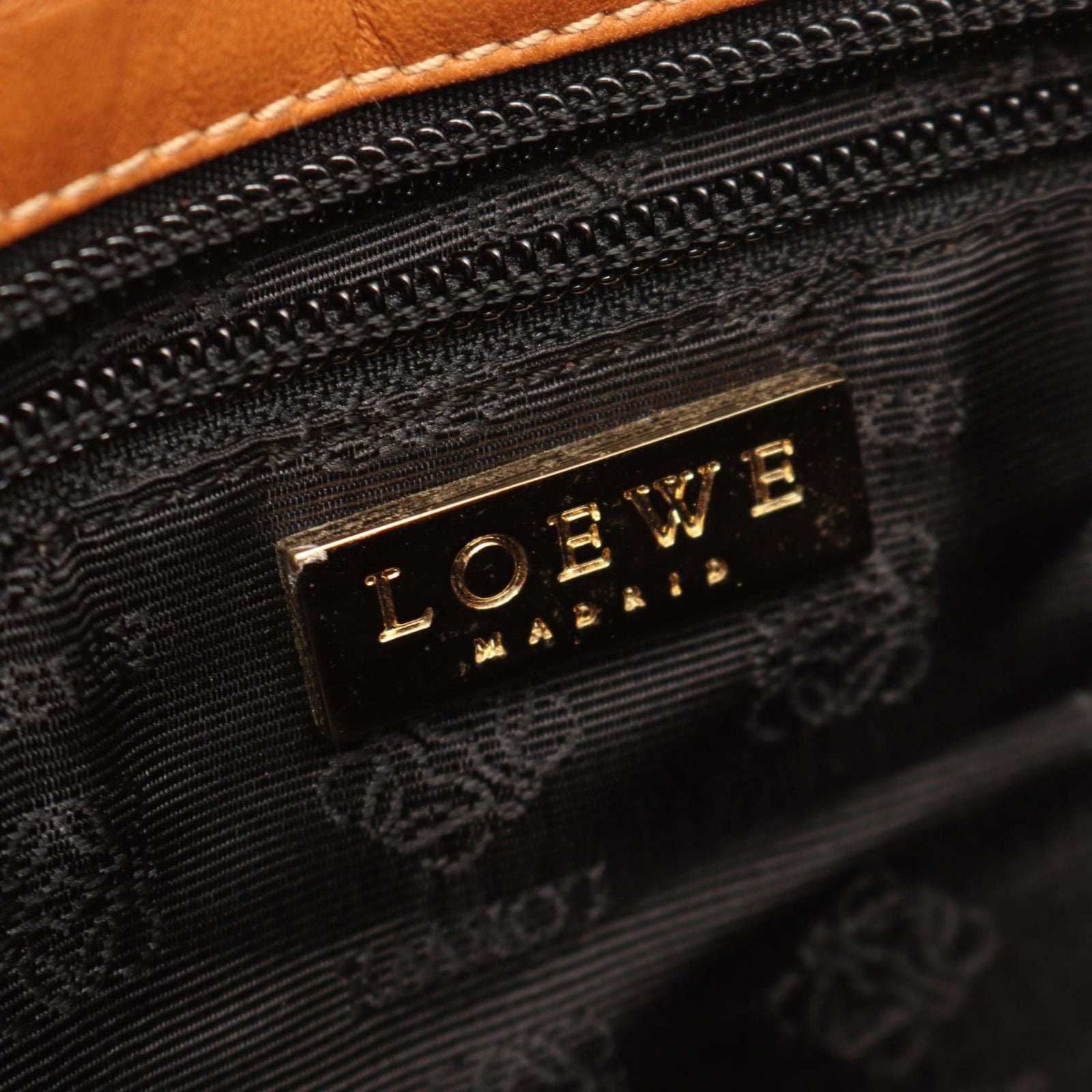 Loewe Shoulder Bag Anagram Brown Leather — view 4