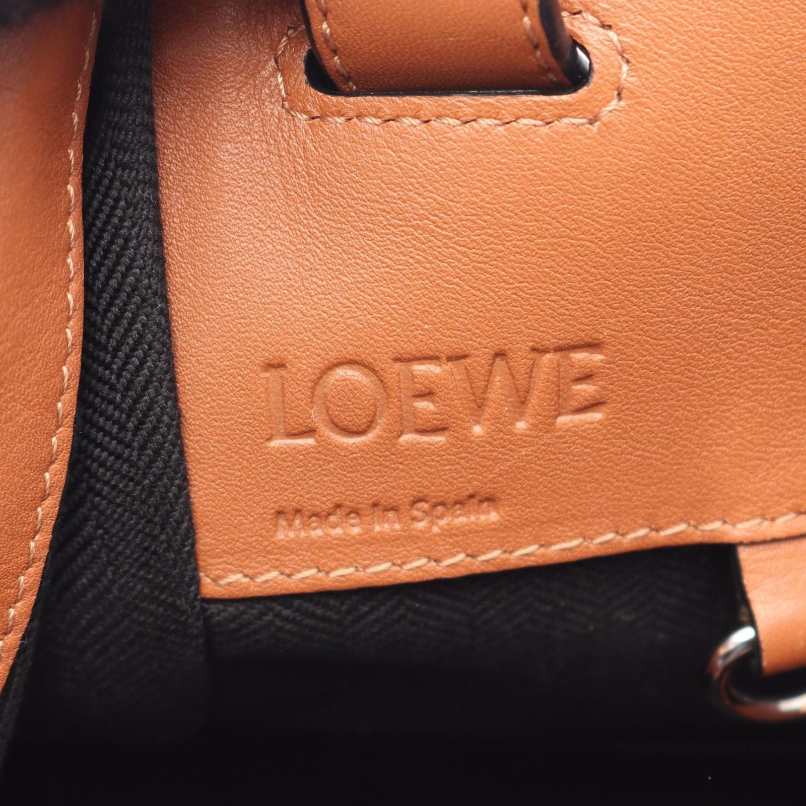 Loewe Handbag Hammock Small 2-Way Tan Leather — view 4