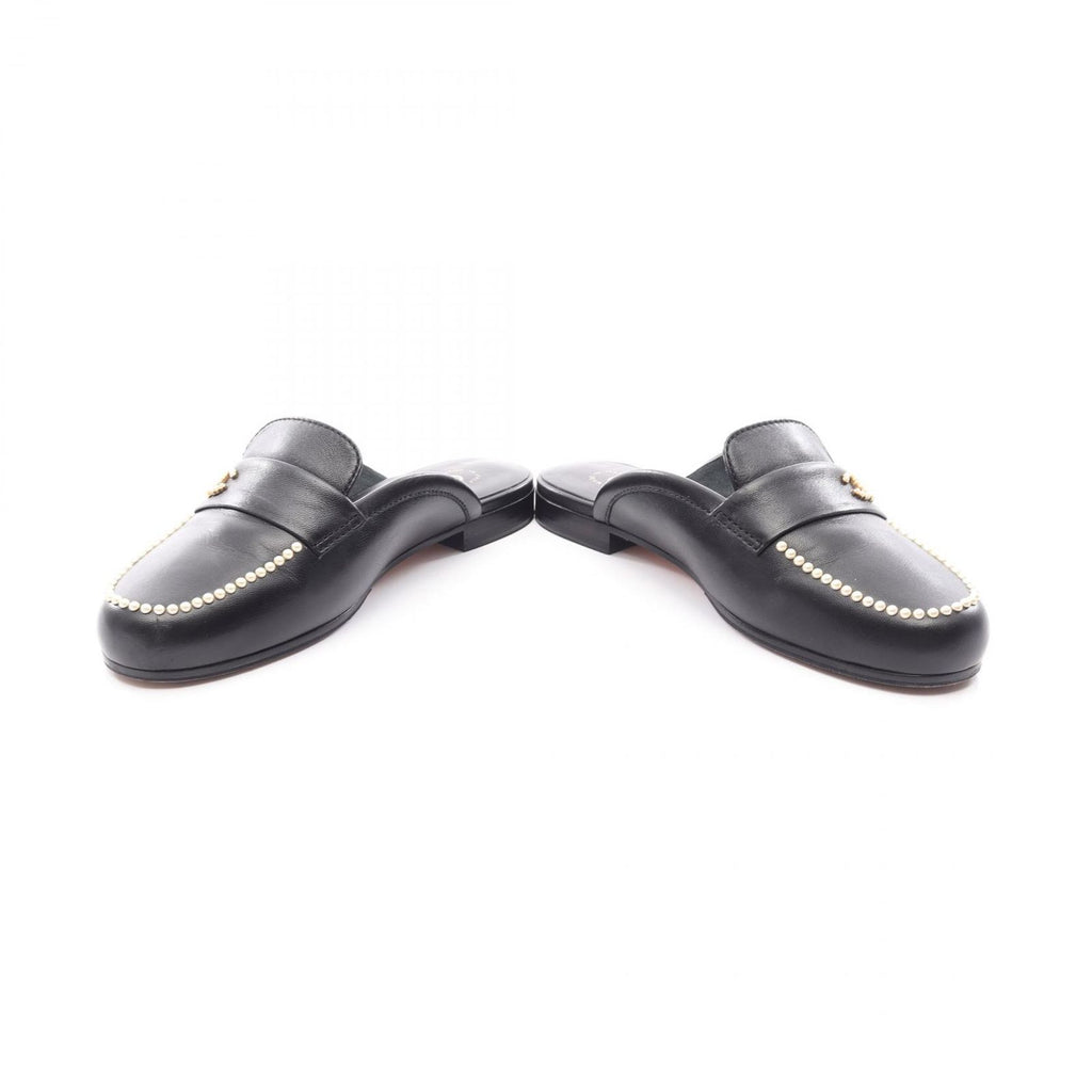 Chanel Mules CC Logo Pearl Leather Sandals — view 3