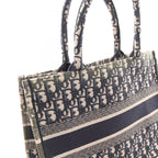 Dior Tote Book Oblique Embroidery Beige Navy Canvas — view 6