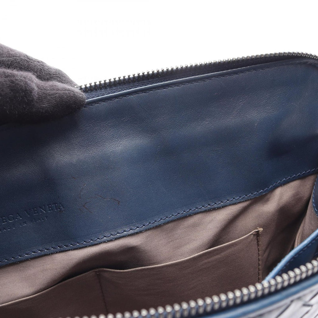 Bottega Veneta Clutch Intrecciato Navy Leather — view 6