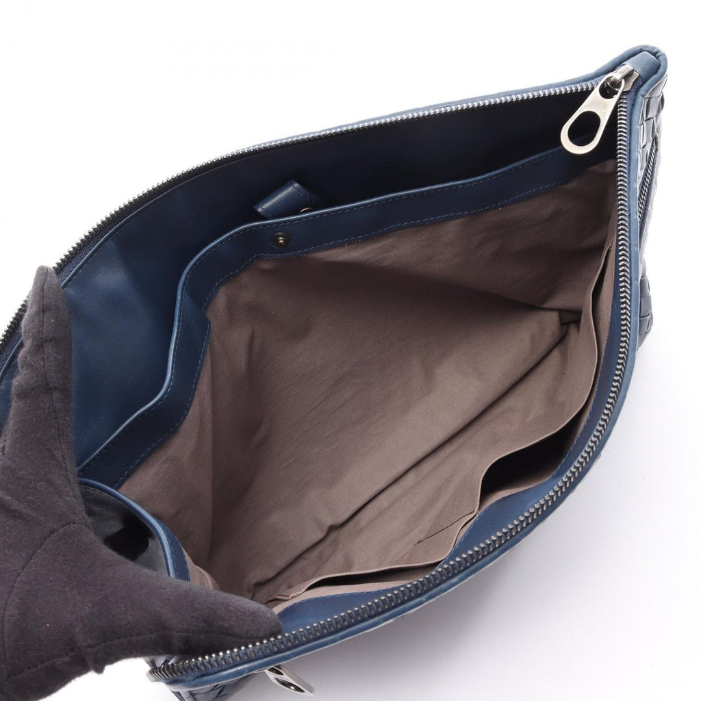 Bottega Veneta Clutch Intrecciato Navy Leather — view 3