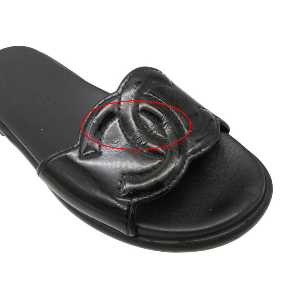 Chanel Beach Sandals Slide Flat CC Logo Enamel Patent Leather Black — view 7