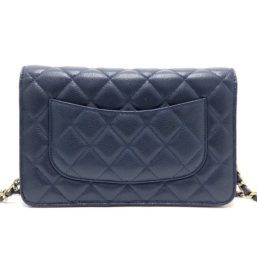 Chanel Shoulder Bag CC Logo Classic Caviar Leather Blue — view 2