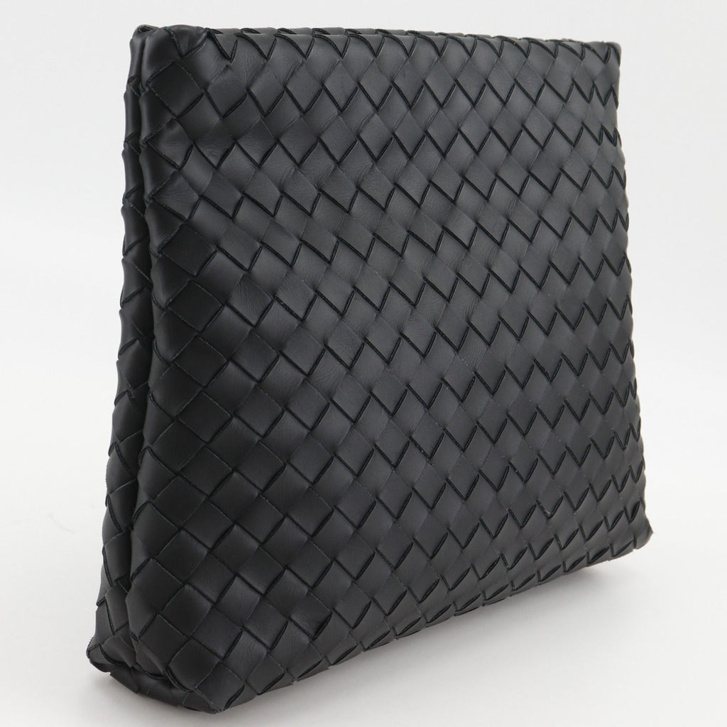 Bottega Veneta Classic Hydrology Intrecciato Leather Black Clutch — view 3
