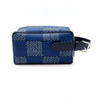 Louis Vuitton Rocca Dopp Kit Damier Heritage Canvas Handbag Blue — view 4