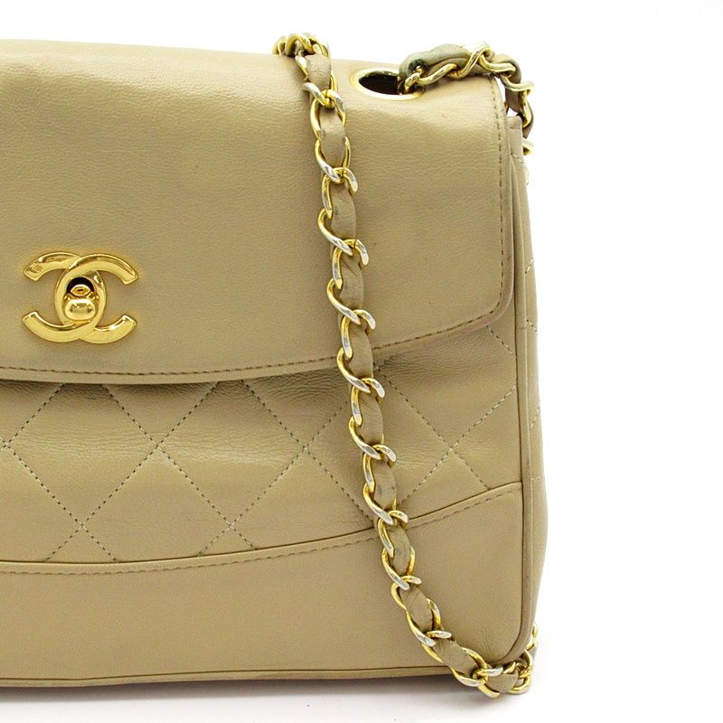Chanel Chain Shoulder Bag Lambskin Beige — view 2