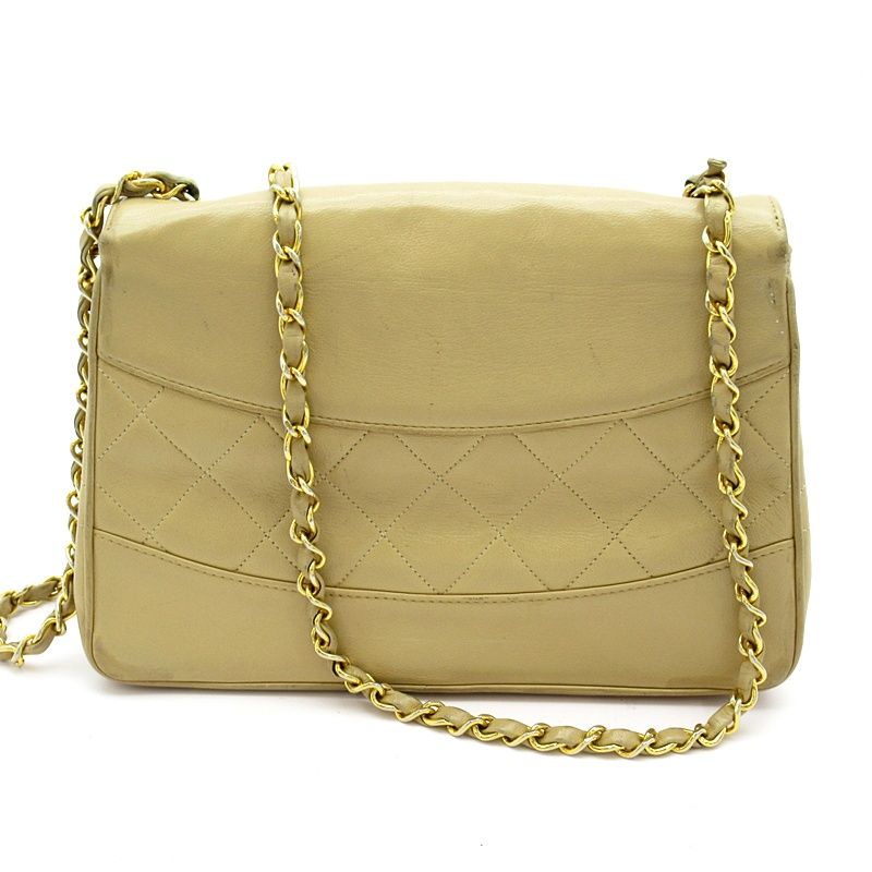 Chanel Chain Shoulder Bag Lambskin Beige — view 4