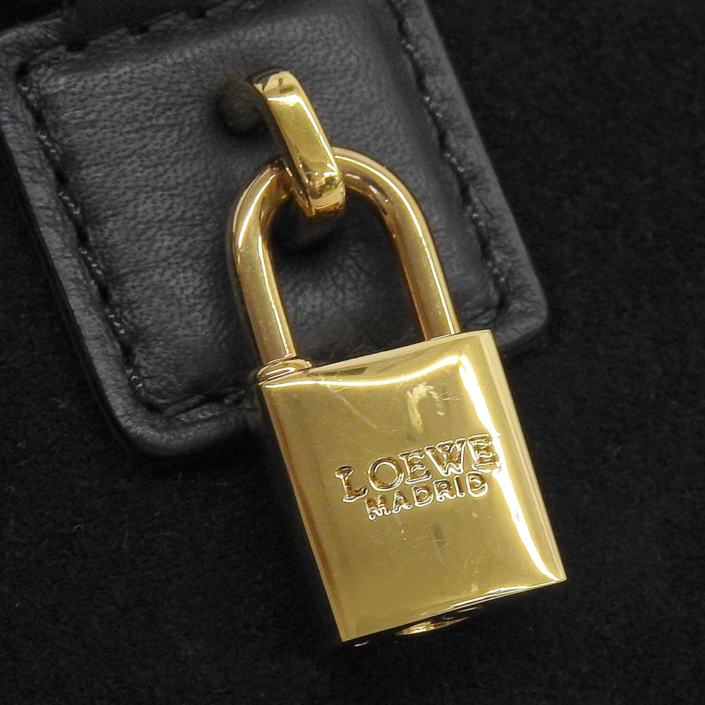 Loewe Amazona 23 Shoulder — view 5