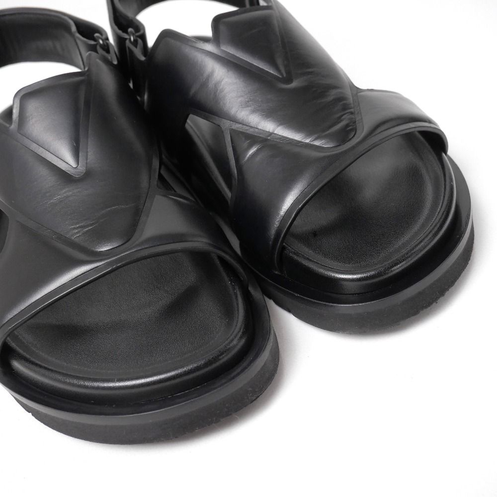 Louis Vuitton LV Oasis Sandals 7 LV Logo Back Strap — view 5