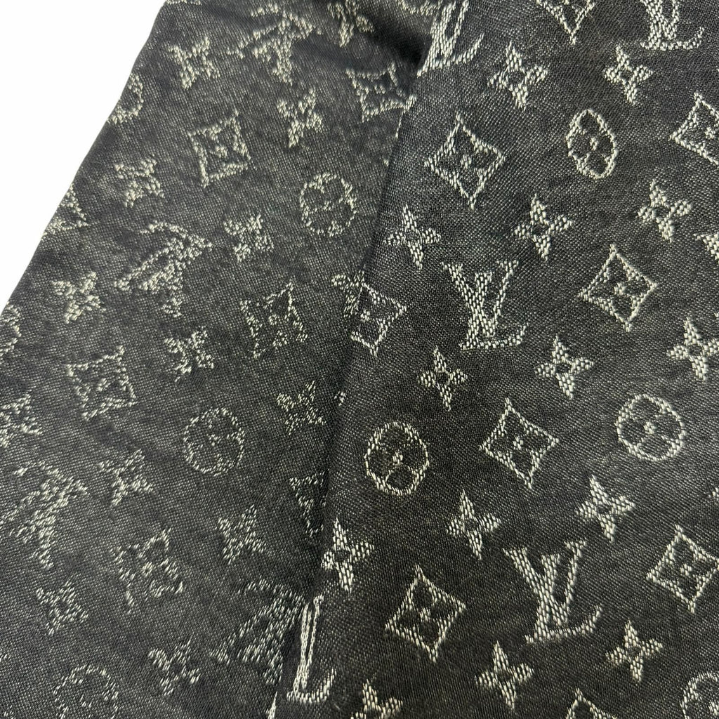 Louis Vuitton Etole Monogram Silk Blend Large Shawl Scarf Black — view 4