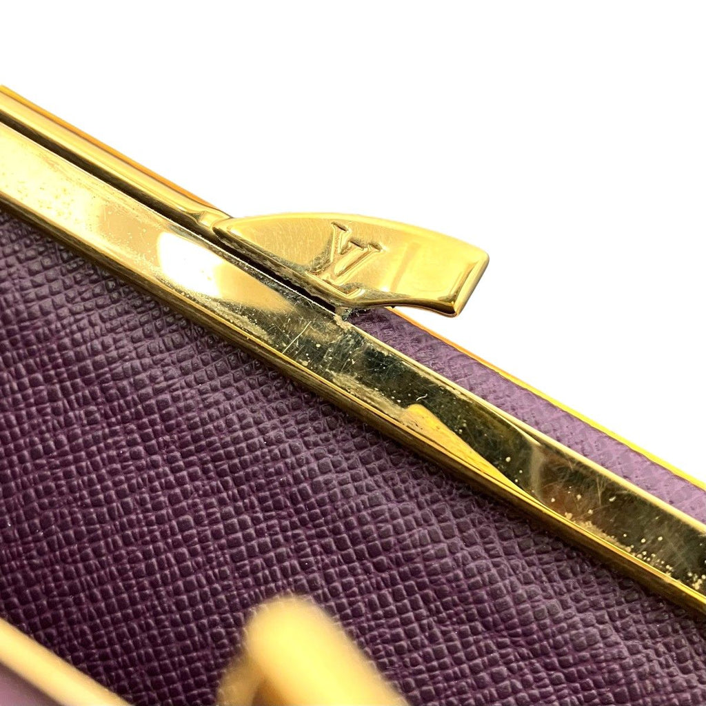 Louis Vuitton Epi Wallet Leather — view 9