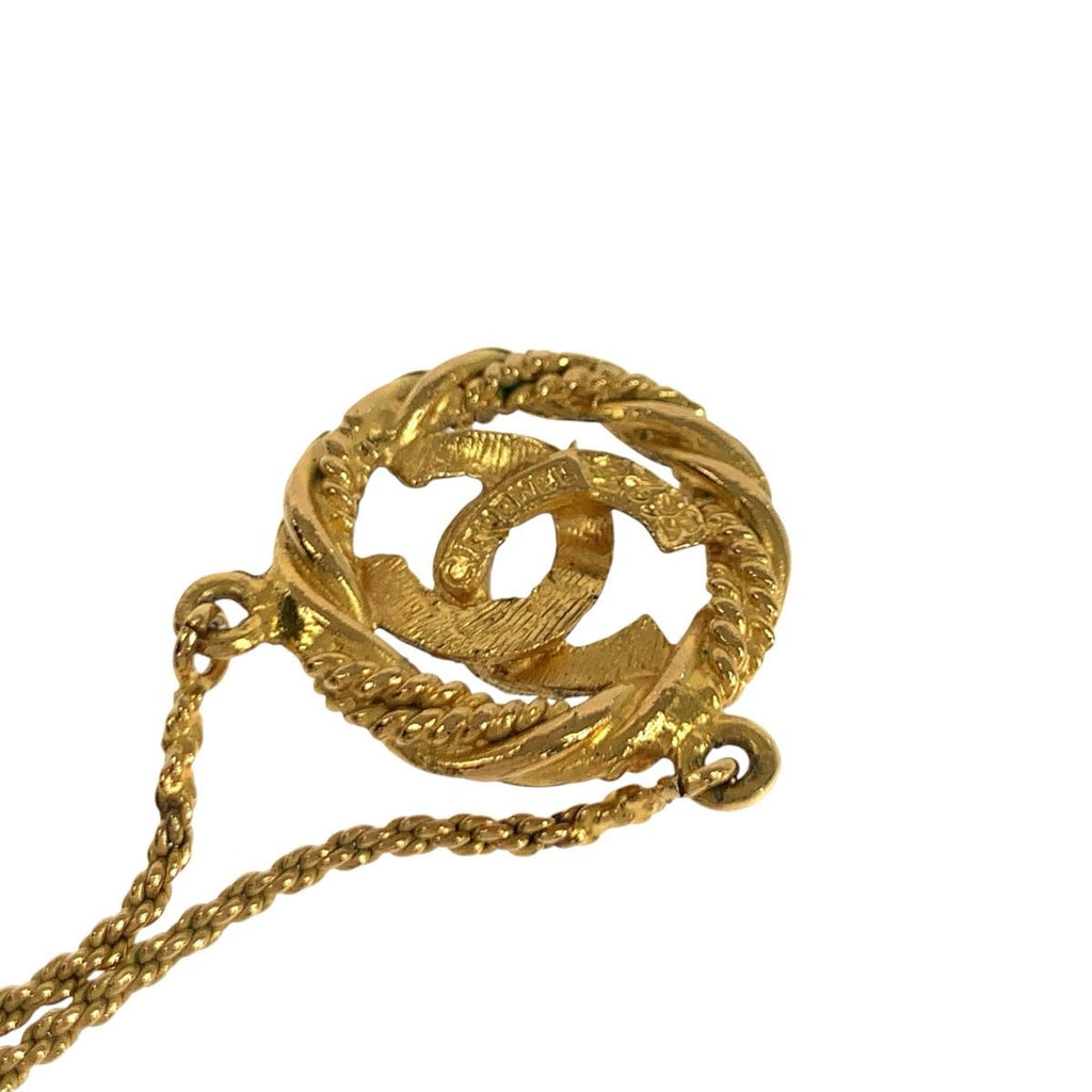 Chanel Vintage CC Logo Gold Metal Pendant — view 7