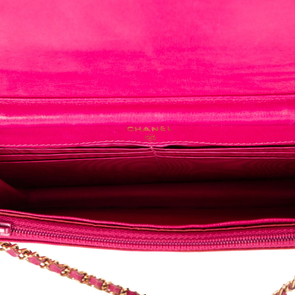 Chanel Timeless Chain Wallet Fuchsia Caviar Leather Shoulder — view 8