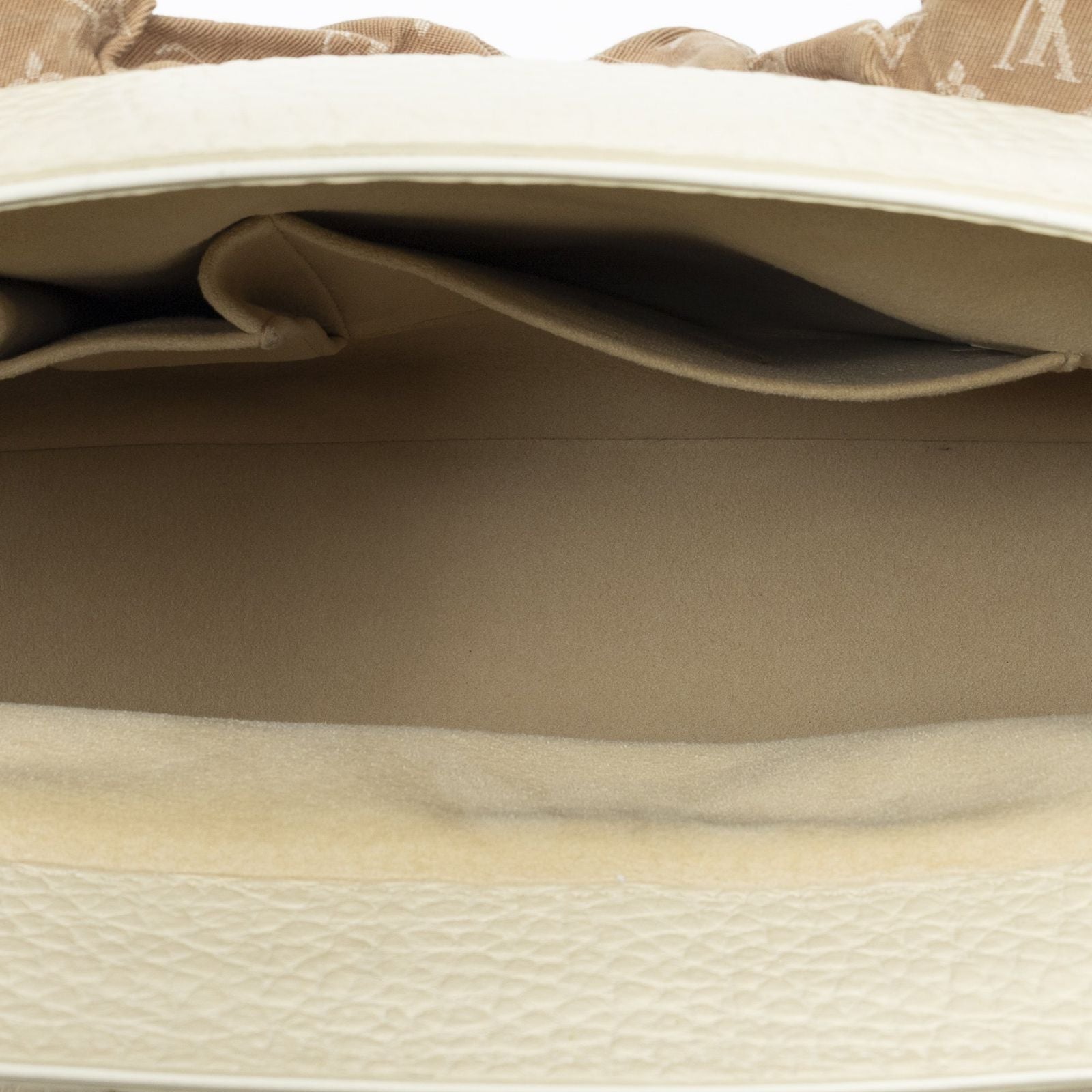 Louis Vuitton Trapeze Beige White Monogram Minilin Messenger — view 9