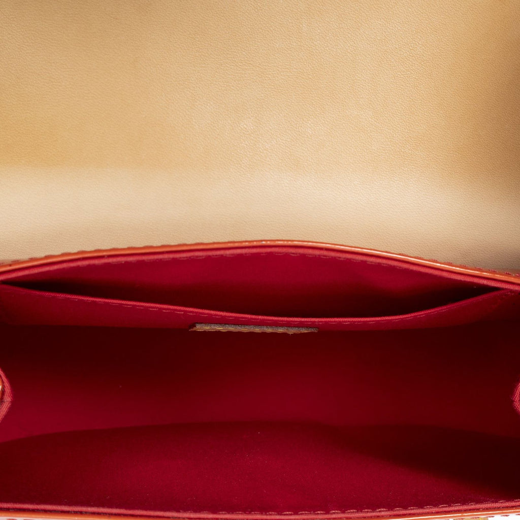 Louis Vuitton Biscayne Bayred Monogram Vernis Messenger — view 9