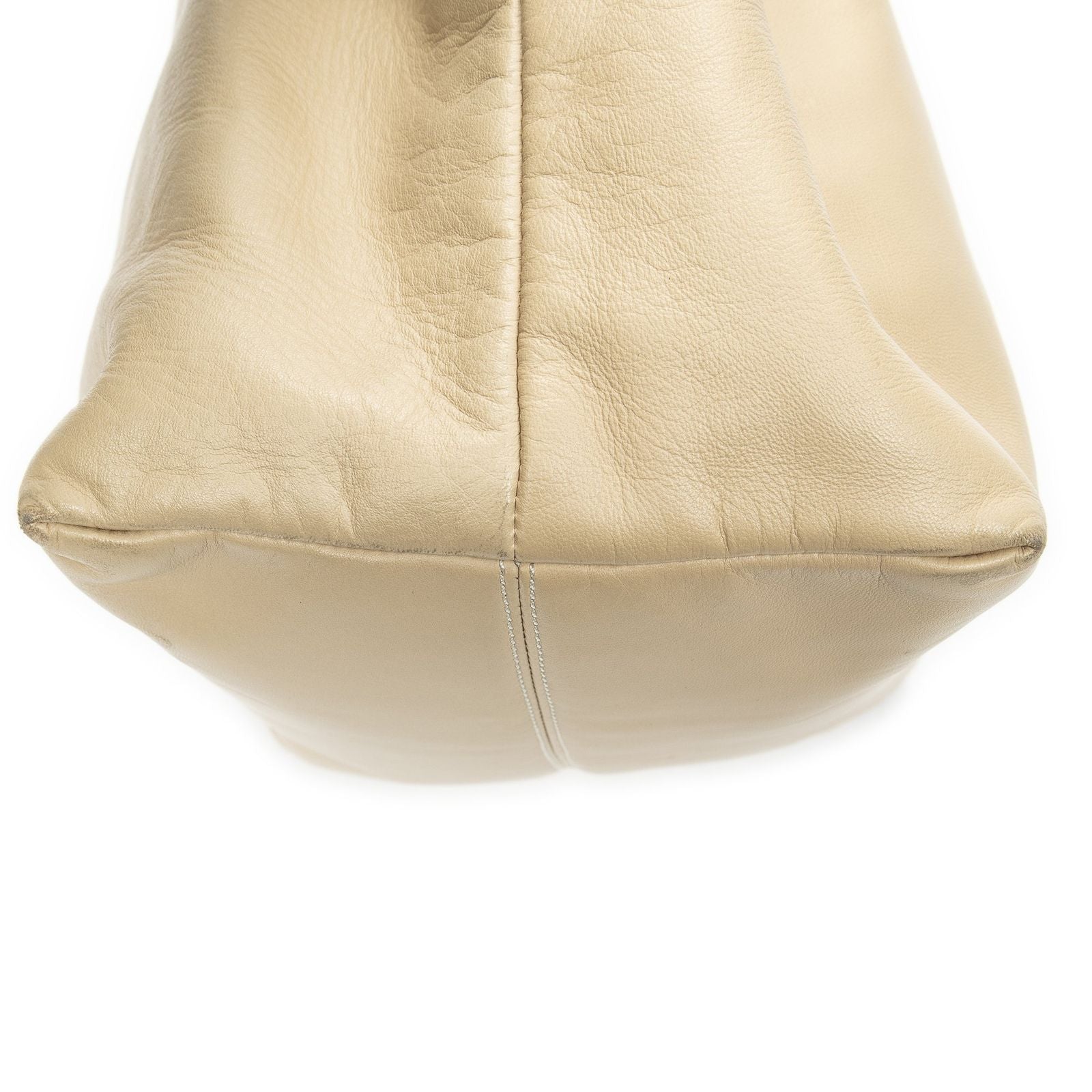 Loeweanagram Knot Hobo Light Beige Calfskin Leather — view 7