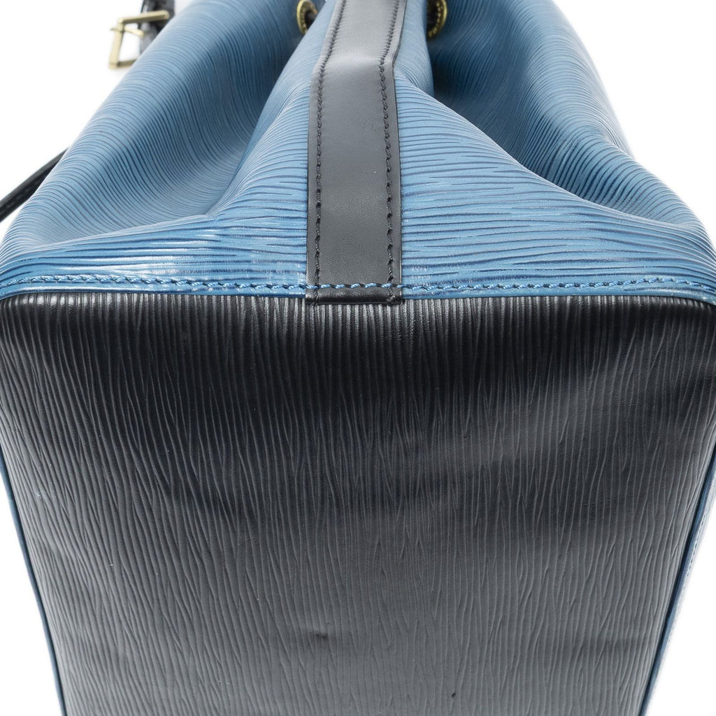 Louis Vuitton Noe Bicolor Blue Black — view 7