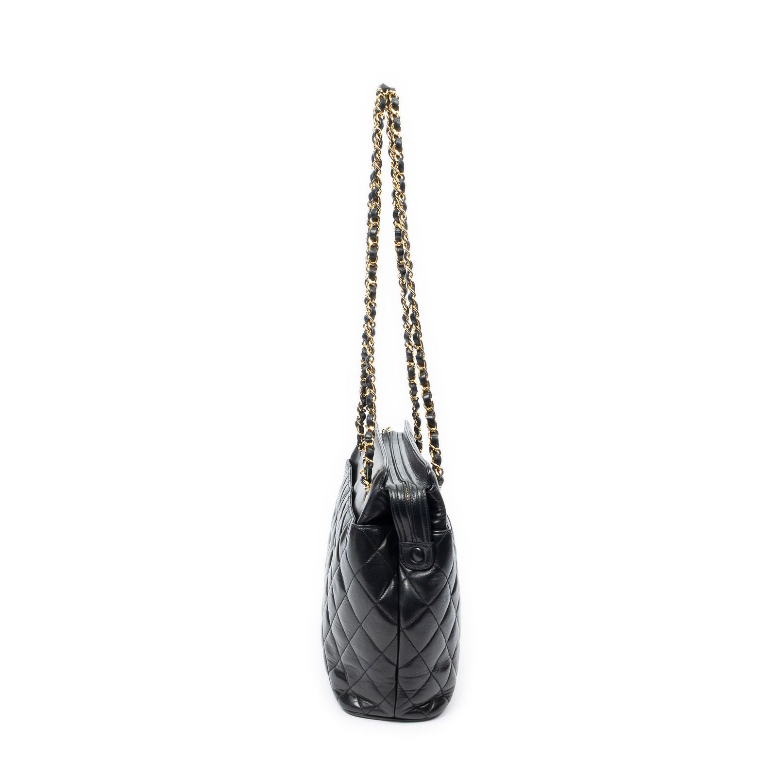 Chanel Vintage CC Chain Tote Black Quilted Lambskin Leather — view 3