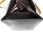 Louis Vuitton Bellevue Amarante Monogram Vernis Messenger — view 7