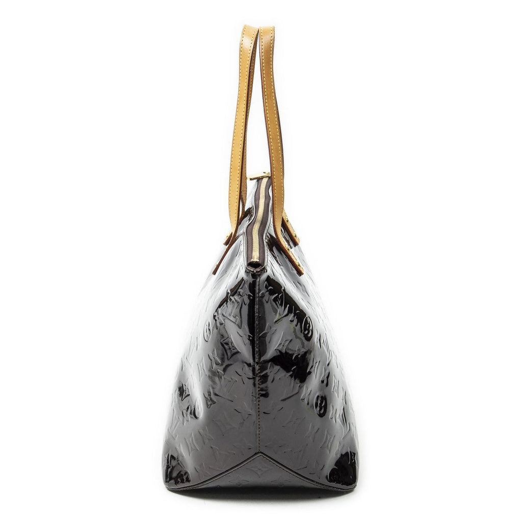 Louis Vuitton Bellevue Amarante Monogram Vernis Messenger — view 3