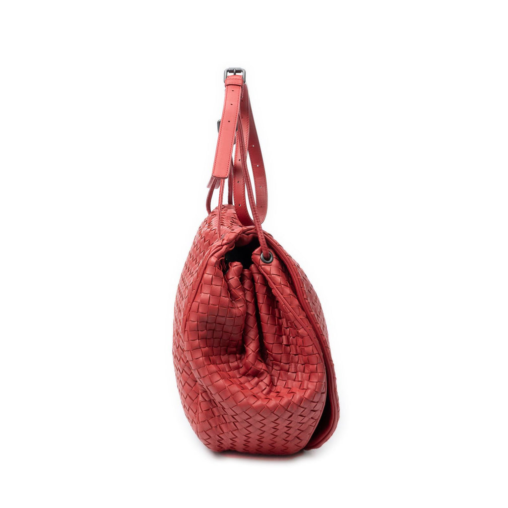 Bottega Veneta Drawstring Flap Messenger Bag Red Intrecciato Leather — view 4
