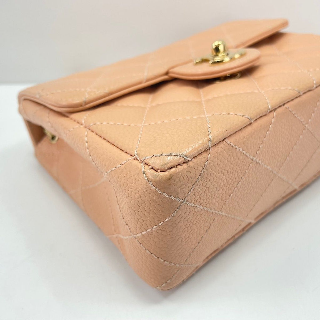 Chanel Shoulder Bag Mini Quilted — view 8