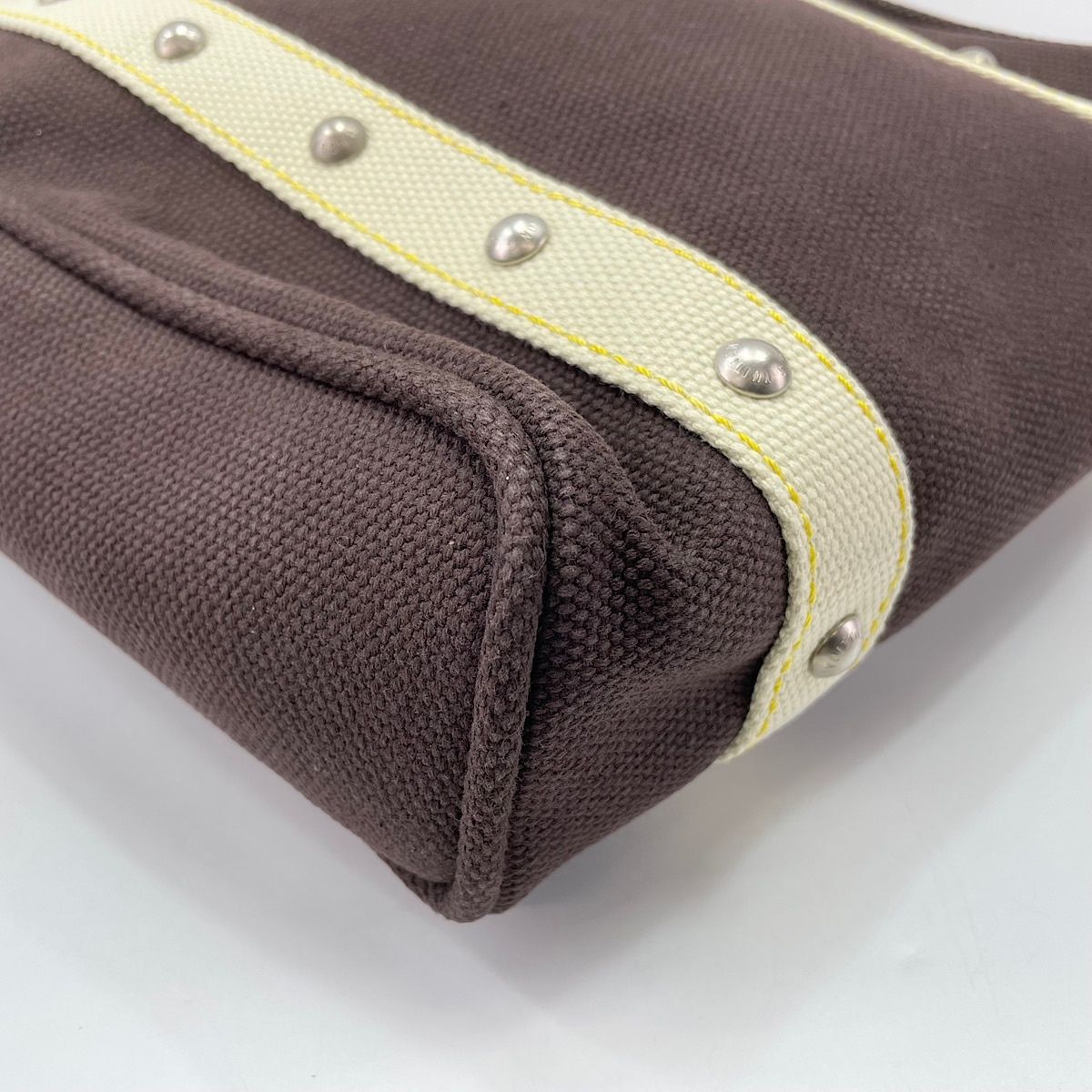 Louis Vuitton Tote Cabas MM — view 8