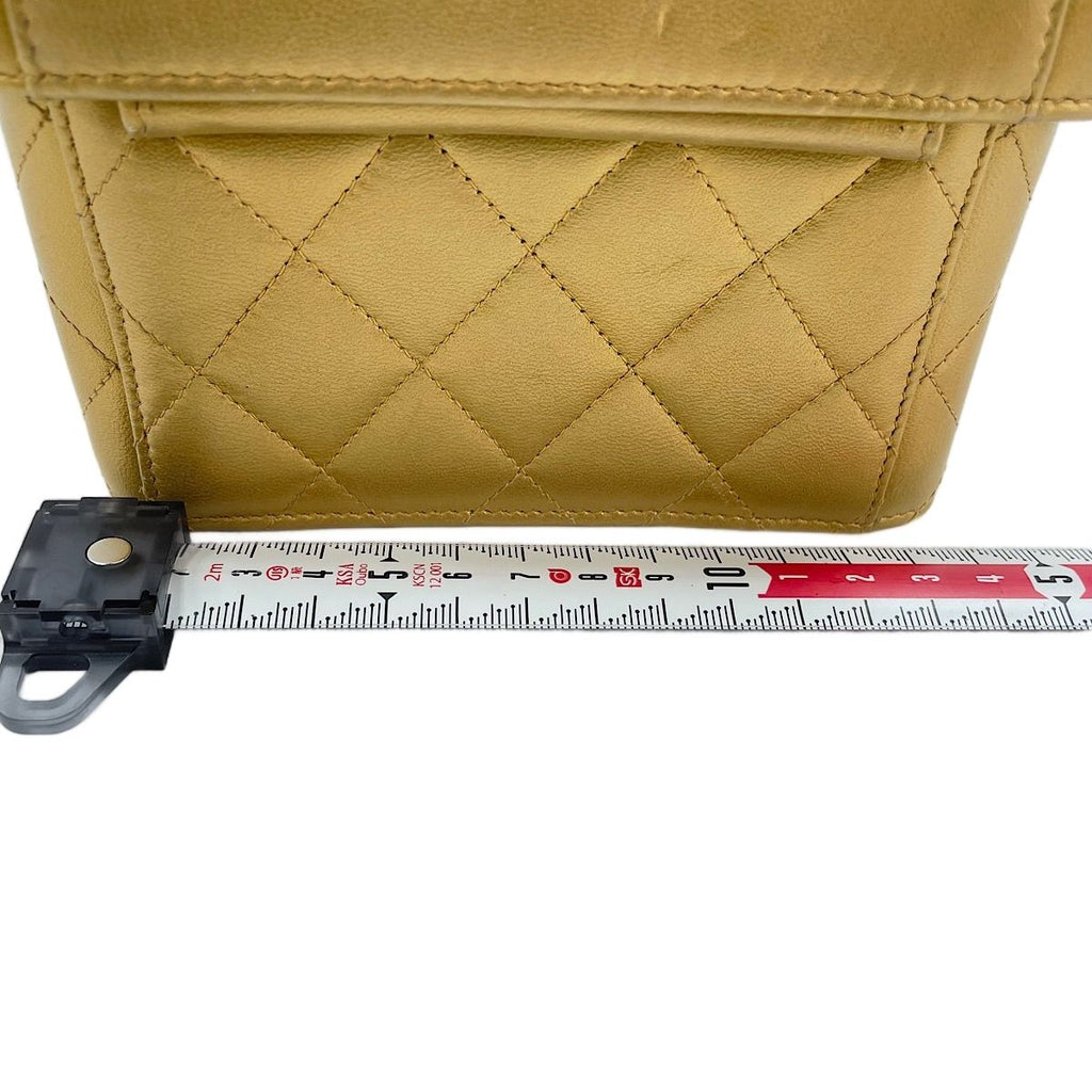 Chanel Shoulder Bag Quilted — view 4