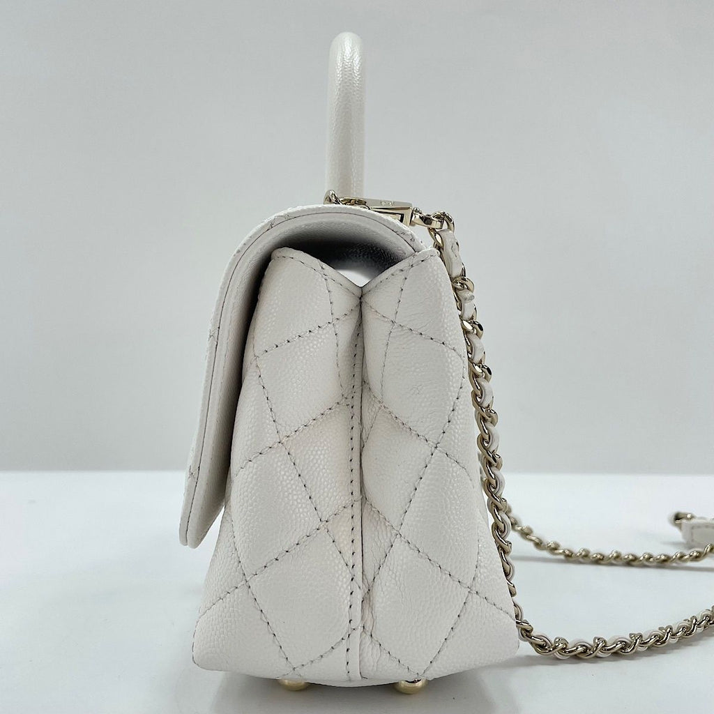 Chanel Handbag Coco Handle — view 5