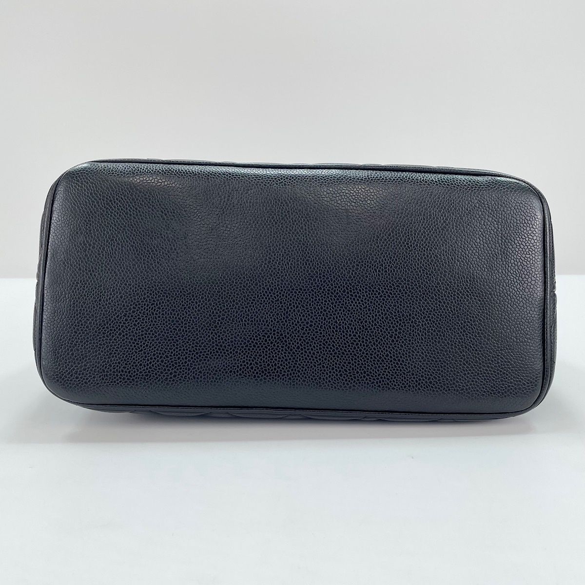 Chanel Tote Reissue Black — view 7