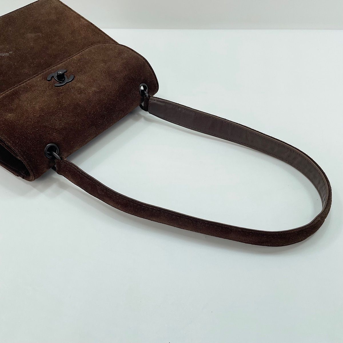 Chanel Shoulder Bag Brown — view 9