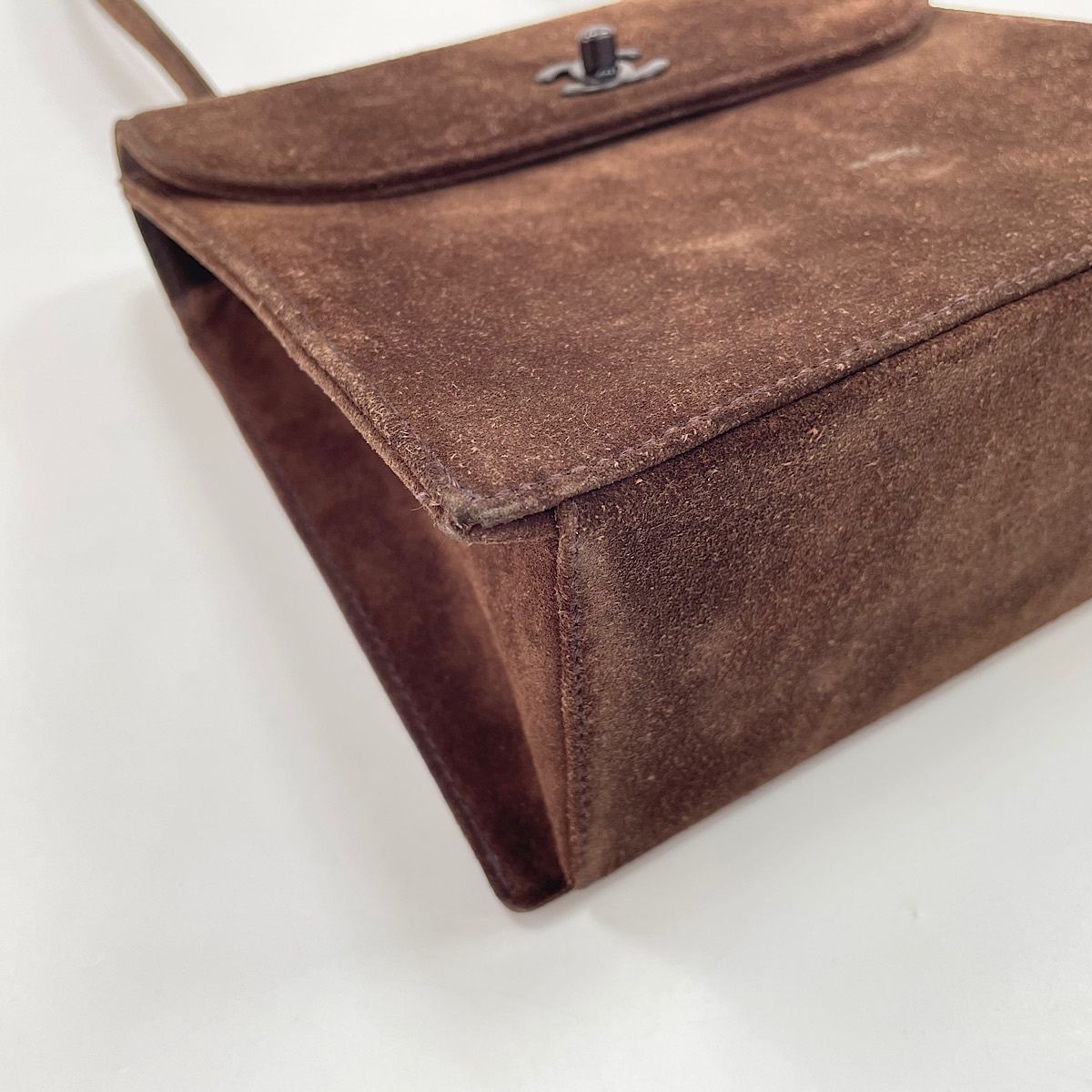 Chanel Shoulder Bag Brown — view 7