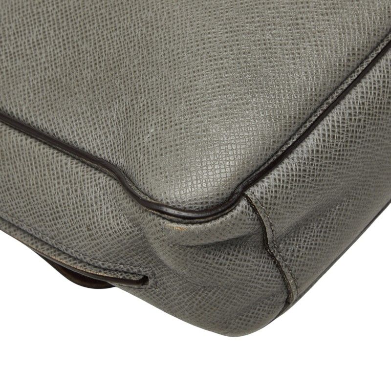 Louis Vuitton Taiga Roman PM Crossbody Shoulder Bag Glacier Gray Leather — view 7