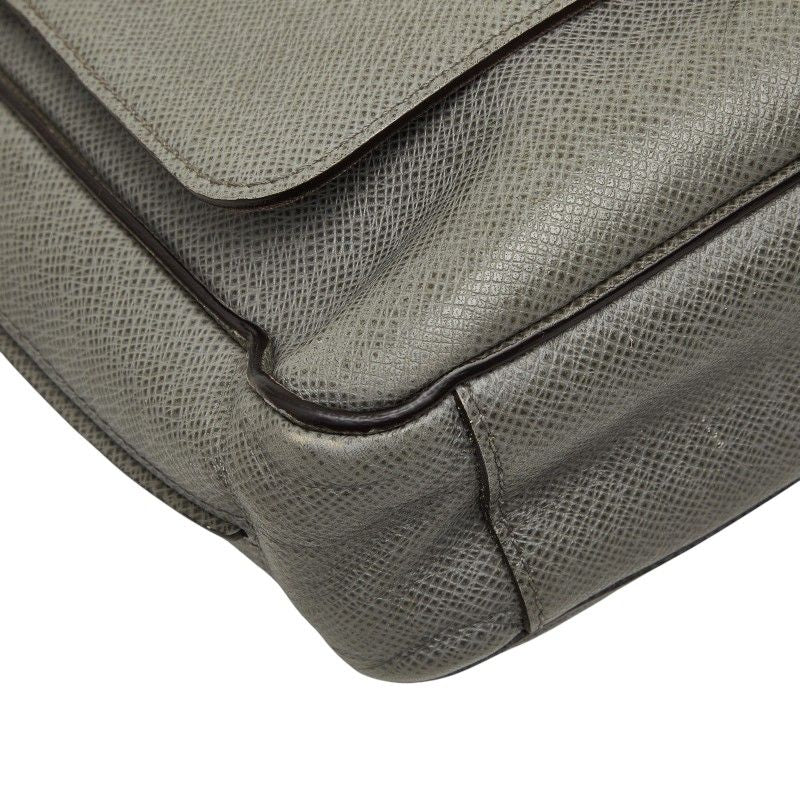 Louis Vuitton Taiga Roman PM Crossbody Shoulder Bag Glacier Gray Leather — view 5